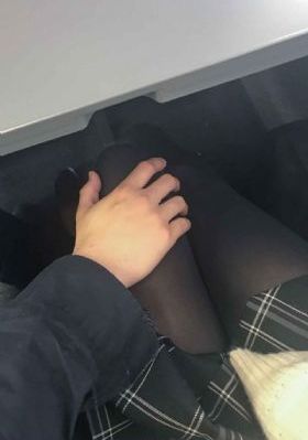 不愉快的果实电视剧