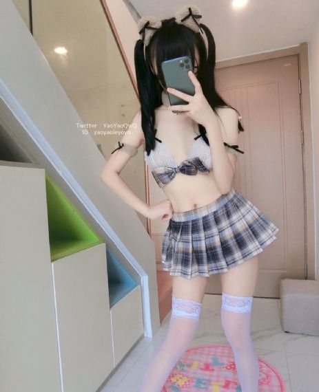 女按摩师
