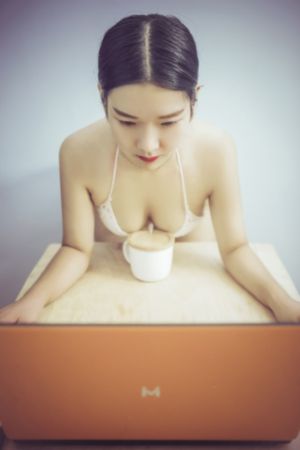 影院午夜