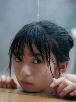 女警出更