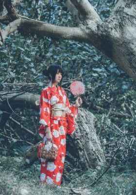 百合潮湿的欲望