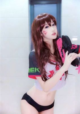 自宅警备员1～8集樱花漫画